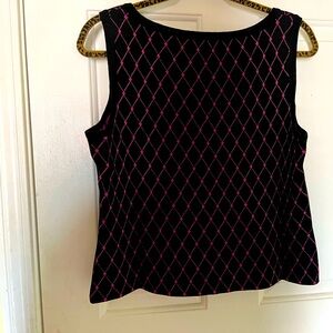 St. John Women Size large black and pink Sleeveless knit Blouse
